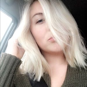 Meet your Posher, Kayla